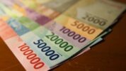 Rupiah Menguat 4 Poin ke Rp13.550