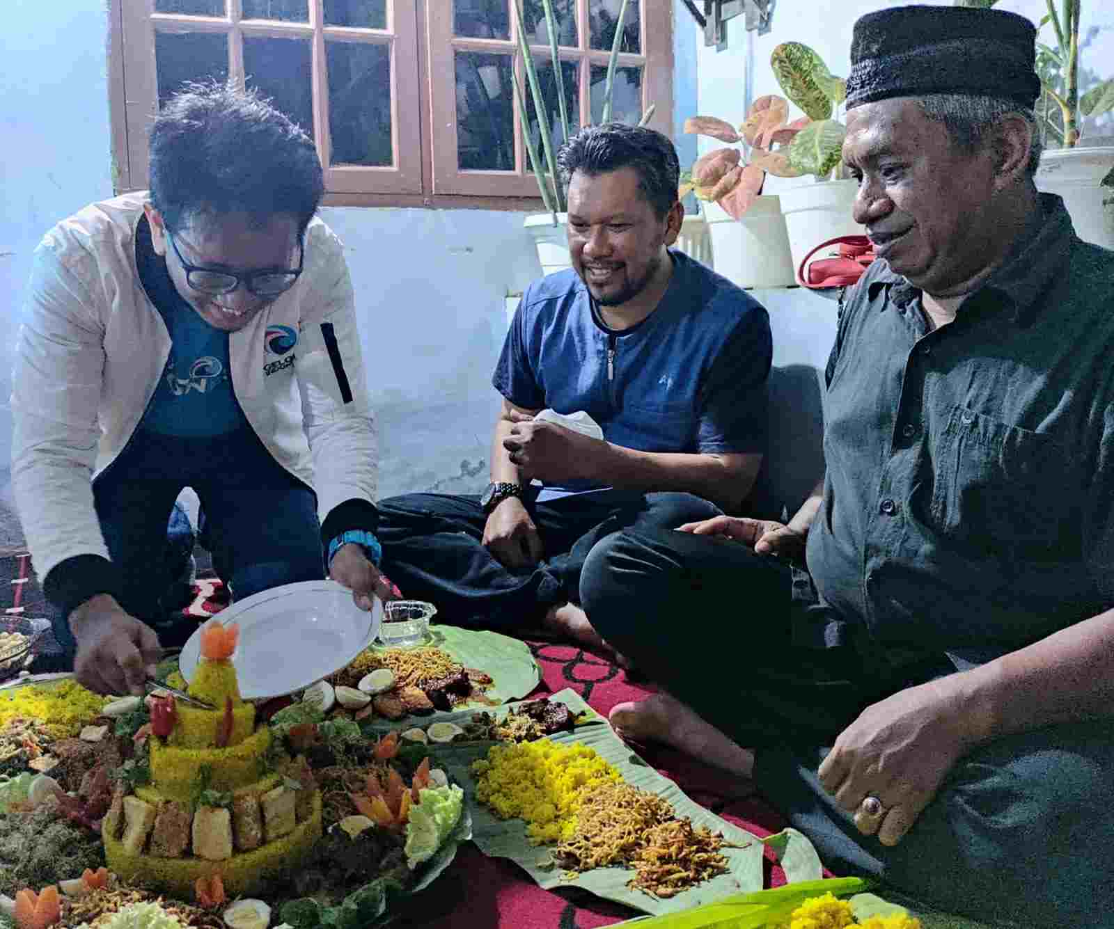 HUT Ke-2, Gelora Makassar Apresiasi Kinerja Pengurus, Makan Bareng Warga