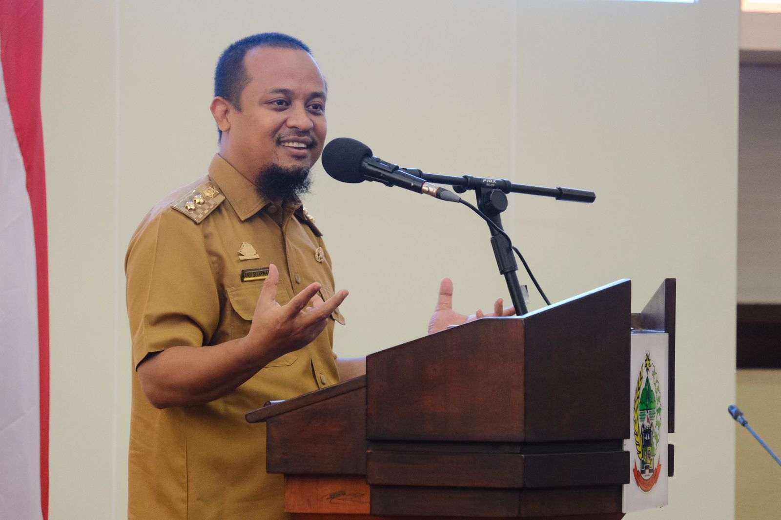 Pelaksana Tugas Gubernur Sulawesi Selatan Andi Sudirman Sulaiman