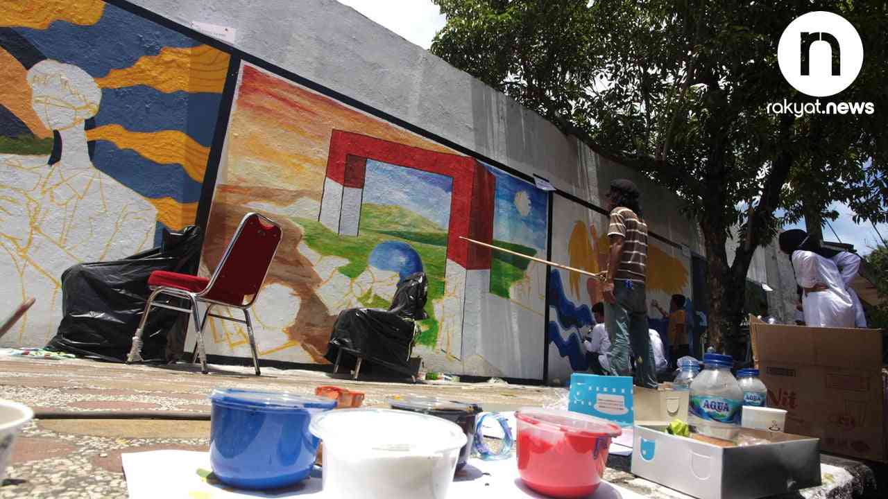 Kegiatan Bhayangkara Mural Festival tersebut dilaksanakan serentak disetiap Kepolisian Daerah seluruh Indonesia. Fahrur Rasyid/ rakyat.news