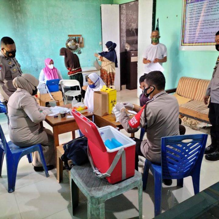 2 Hal Penting Polsek Somba Opu Gelar Serbuan Vaksinasi di Kelurahan