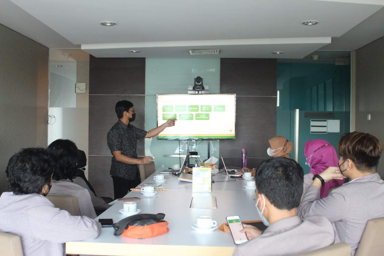 Kunjungan Perusahaan, Mahasiswa ITB Kalla Belajar dari Praktisi