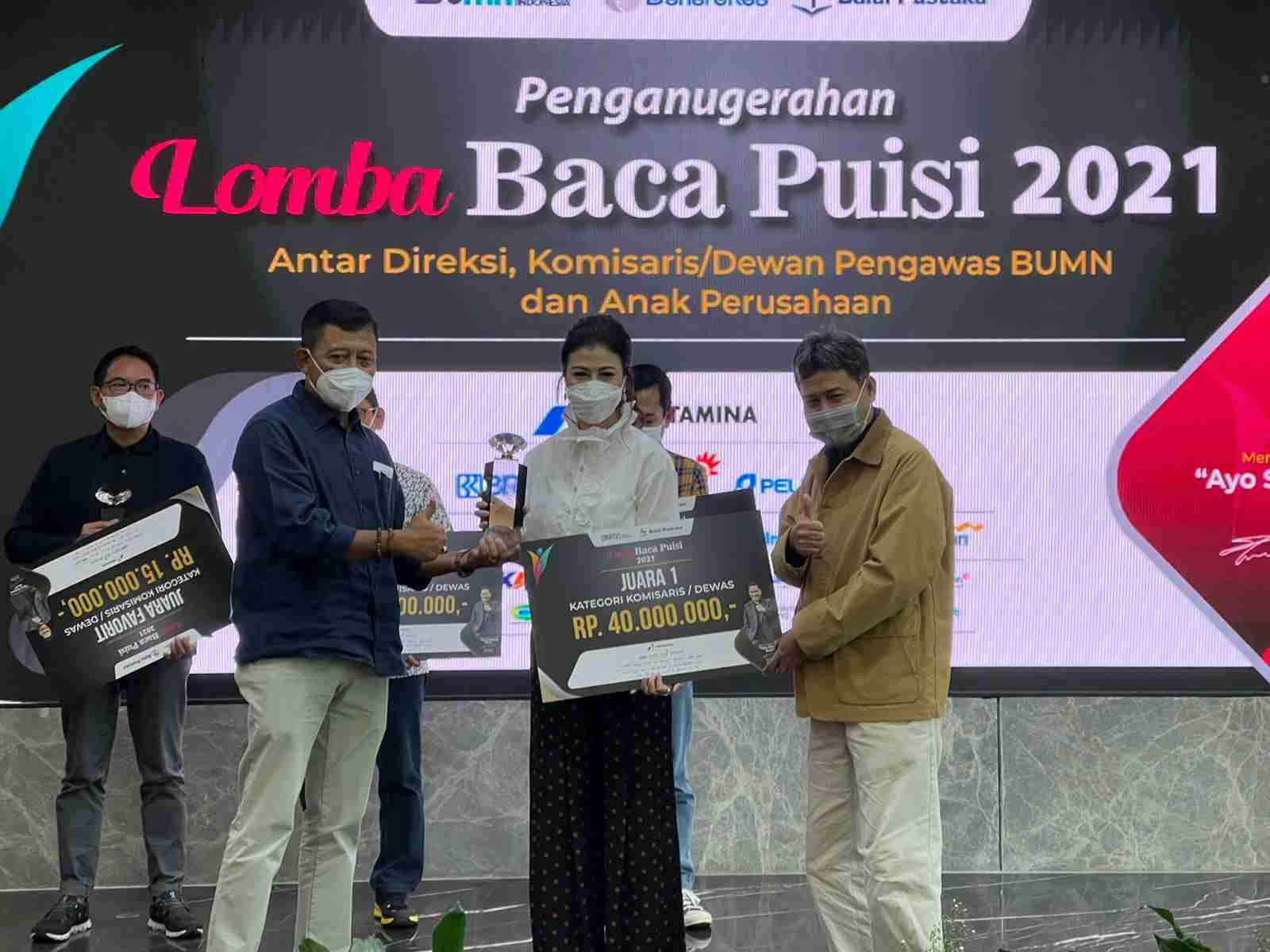 Tita Syahrul Juara Satu Lomba Baca Puisi Kementrian BUMN 2021
