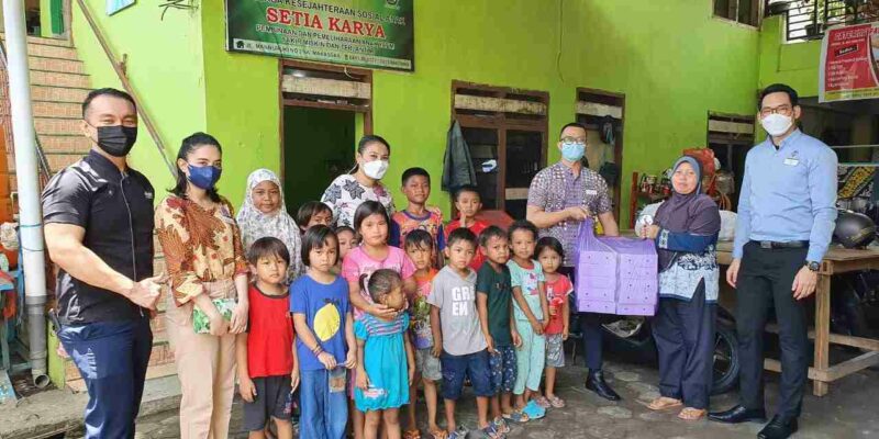 Jumat Berbagi! Mercure Makassar Nexa Pettarani Kunjungi 2 Panti Asuhan
