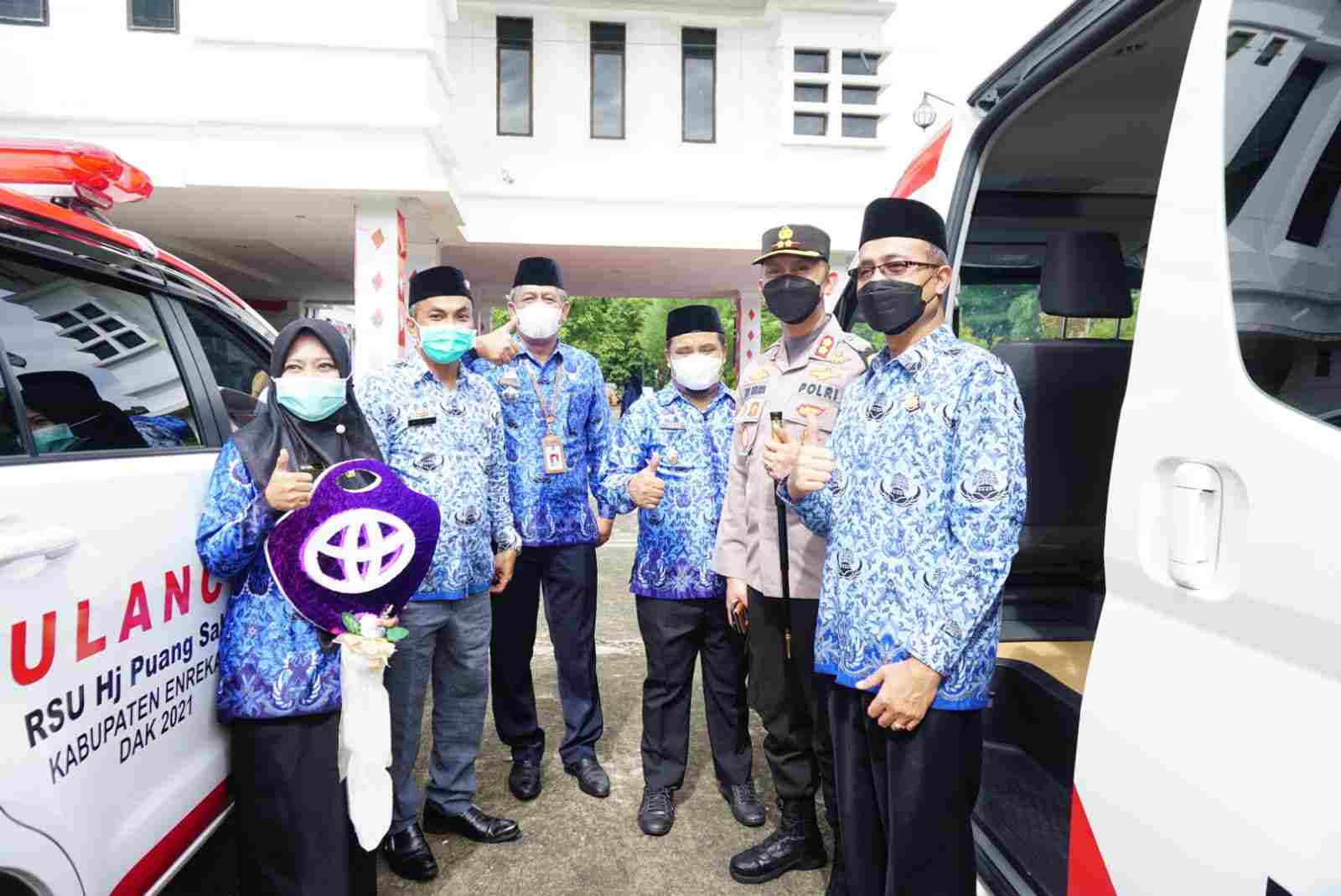 RS Puang Sabbe Enrekang Dapat Bantuan 2 Ambulance Senilai Rp 1,6 M