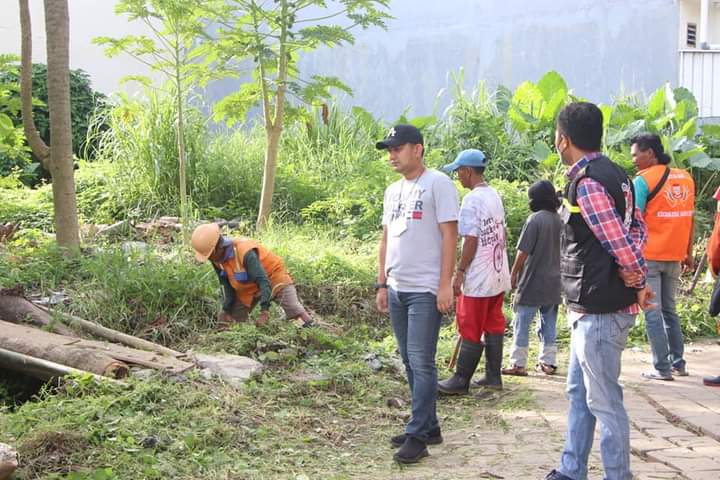 Sekcam Rappocini Pantau Kerja Bakti Jumat Bersih