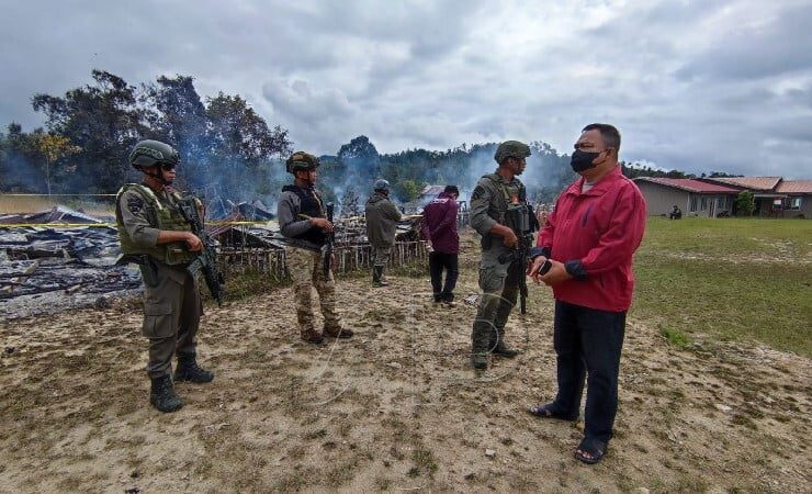 Teroris KKB Pimpinan Lamek Taplo Bakar SMA 1 Oksibil Papua