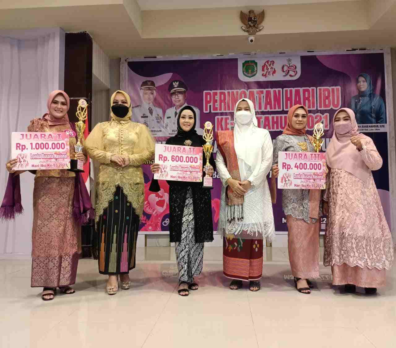 Lomba Busana Nasional Warnai Puncak Peringatan Hari Ibu di Lutra