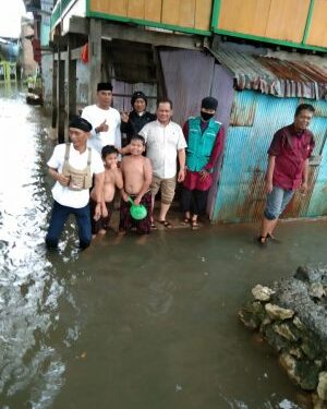 Anggota DPRD Kota Makassar, Gelar Aksi Peduli Korban Banjir.