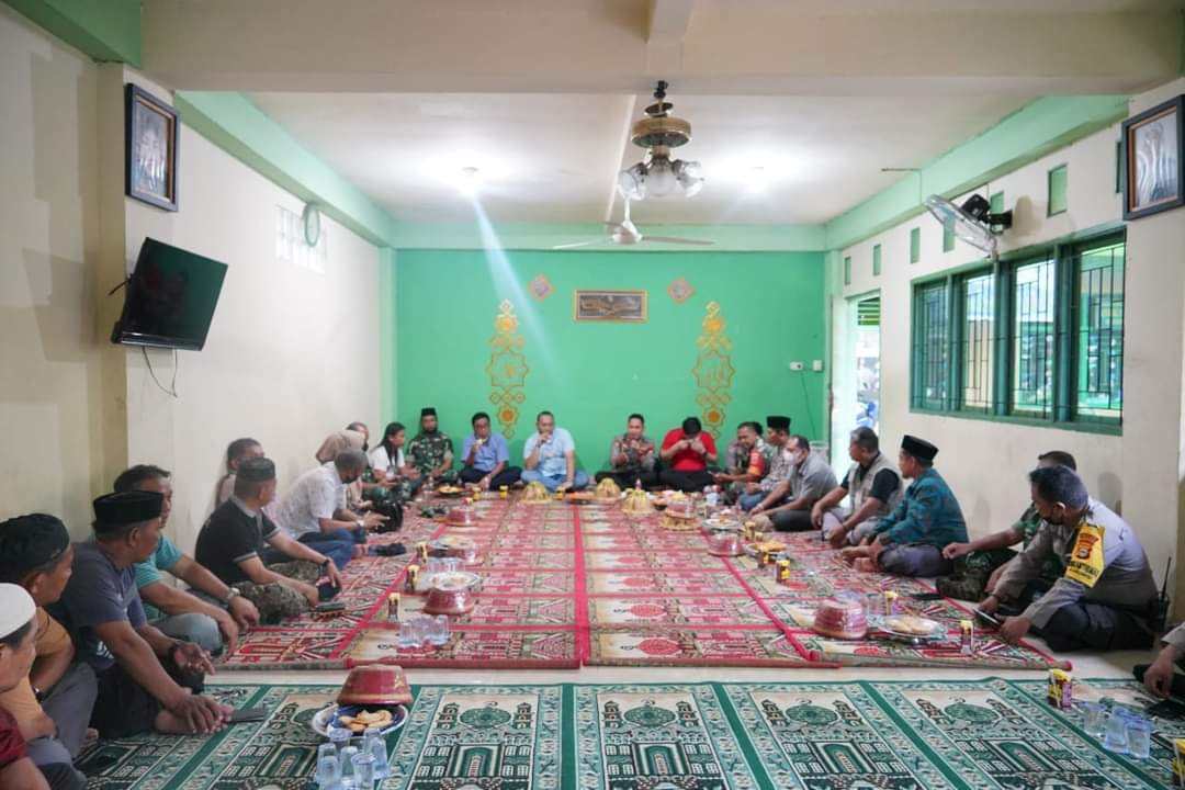 Camat Makassar Koordinasi Bersama Tripika dan Para Tokoh