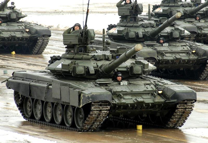 Tank Tempur T-90 Rusia