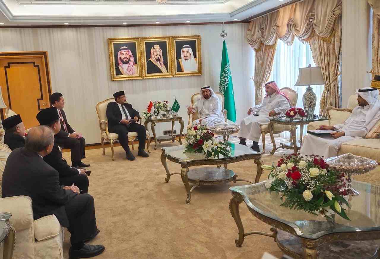 Menag Bertemu dengan Menteri Haji dan Umrah Saudi Bahas Hal Berikut