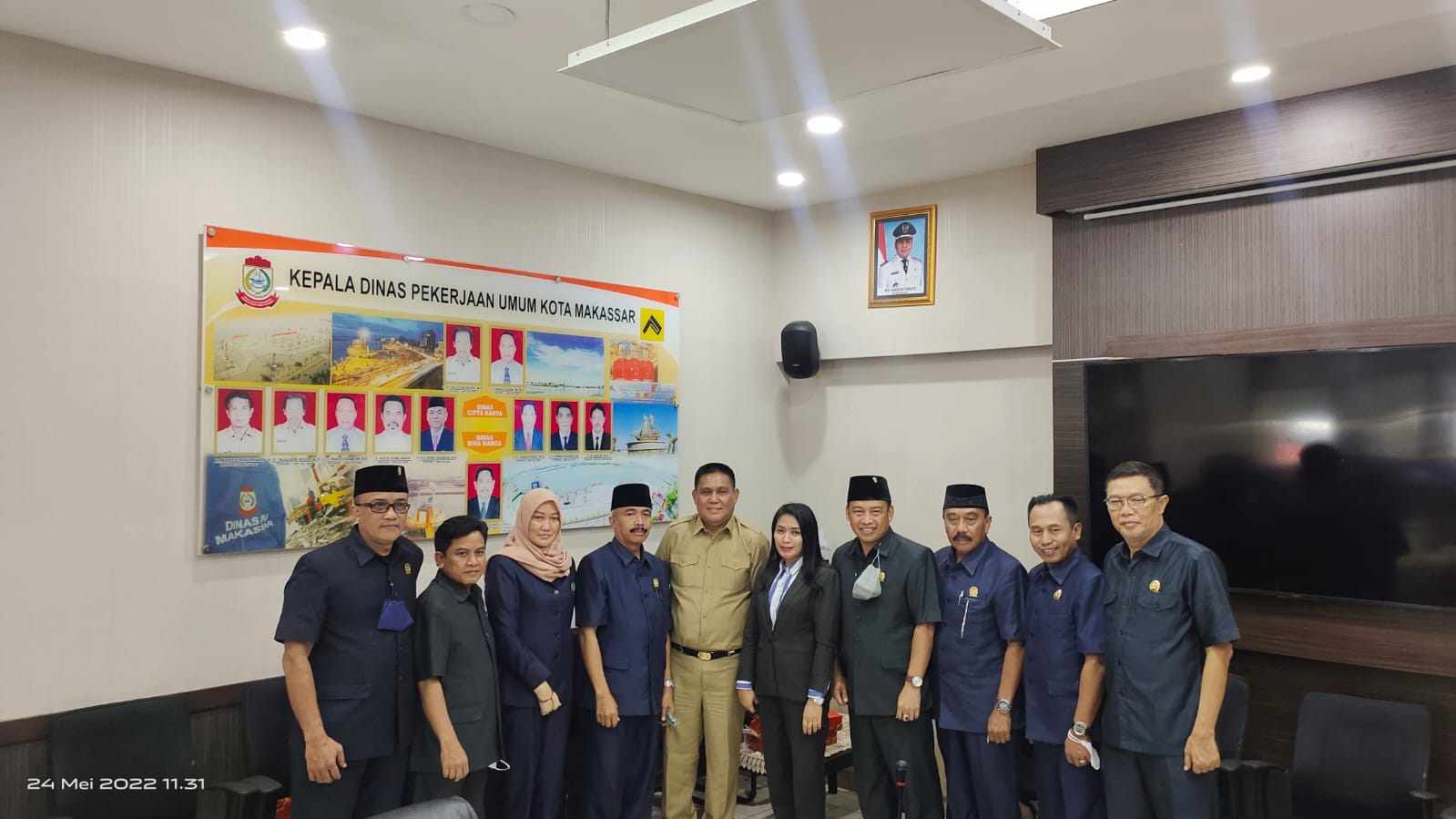 10 anggota DPRD Kota Malang saat kunjungan kerja ke DPU Kota Makassar 