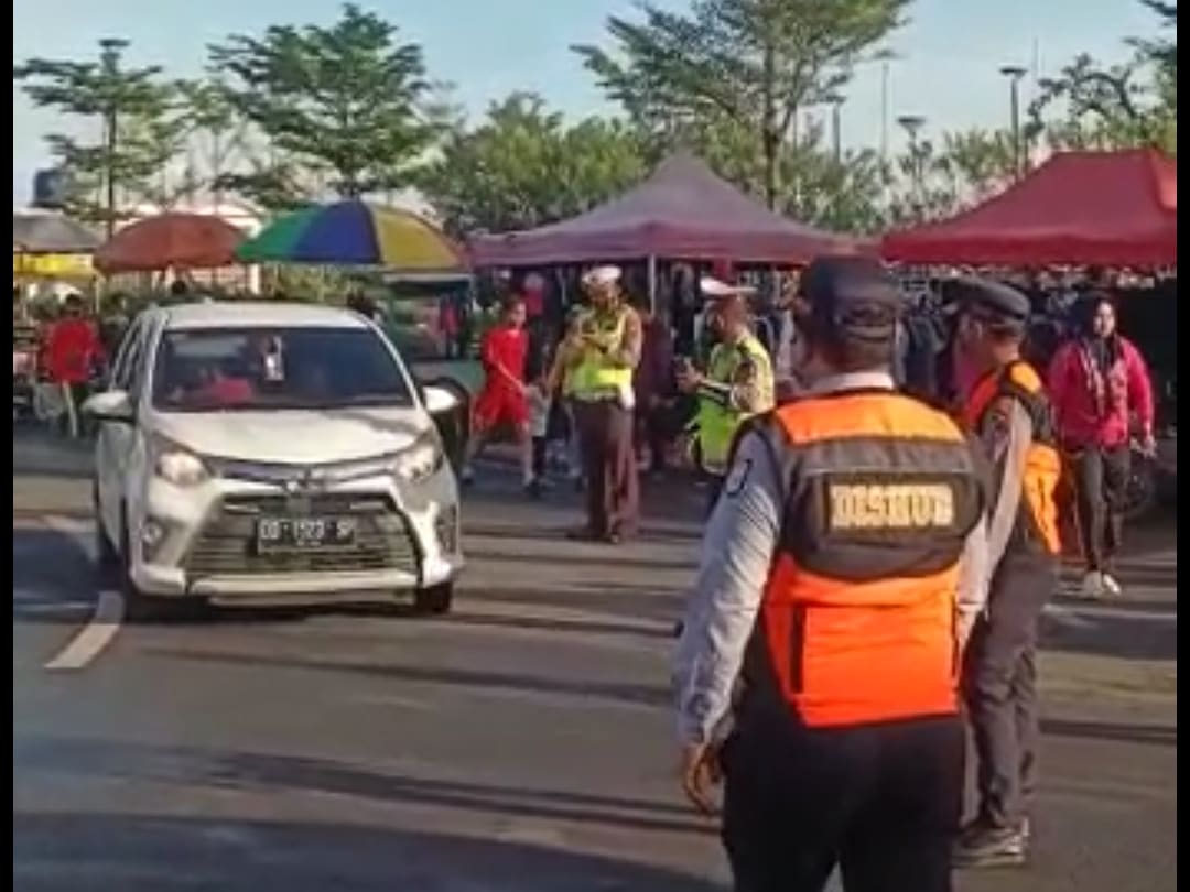 Akhir Pekan, Dishub Makassar Turunkan Personil Untuk Melakukan Pengaturan Arus Lalulintas
