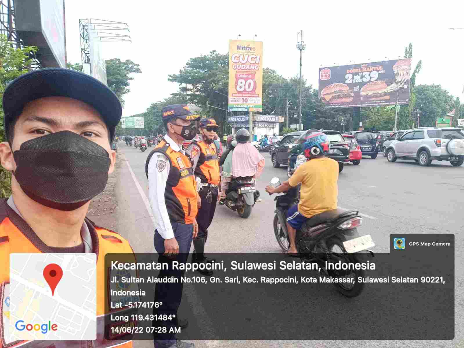 Kepala Dinas Perhubungan atau Dishub DKI Jakarta Syafrin Liputo, mengatakan pihaknya akan menyiagakan petugas di Tanah Abang, dan menerapkan sistem buka tutup pada arus lalu lintas menuju Blok A dan Blok B ketika kondisi padat.
