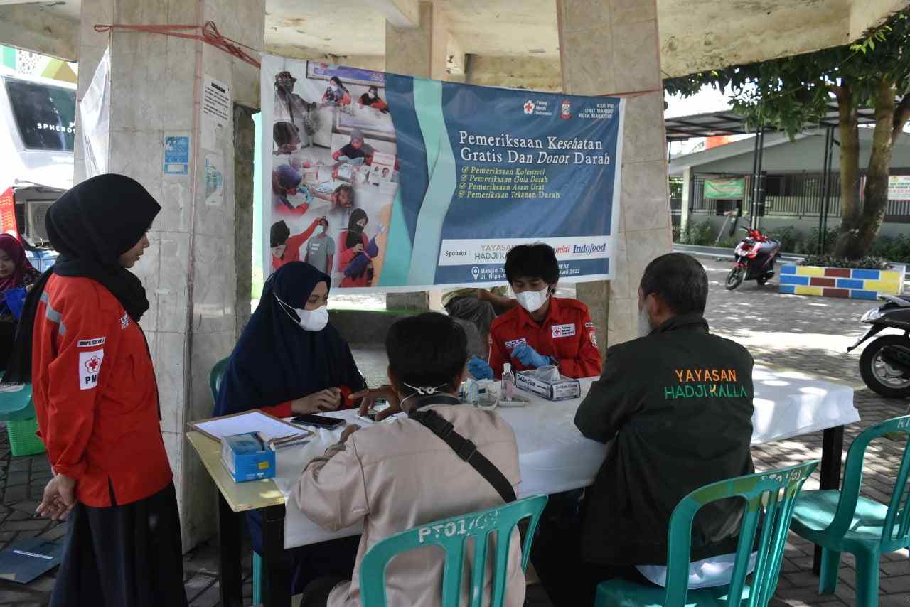 Yayasan Hadji Kalla dan PMI Makassar Gelar Pemeriksaan Kesehatan Gratis