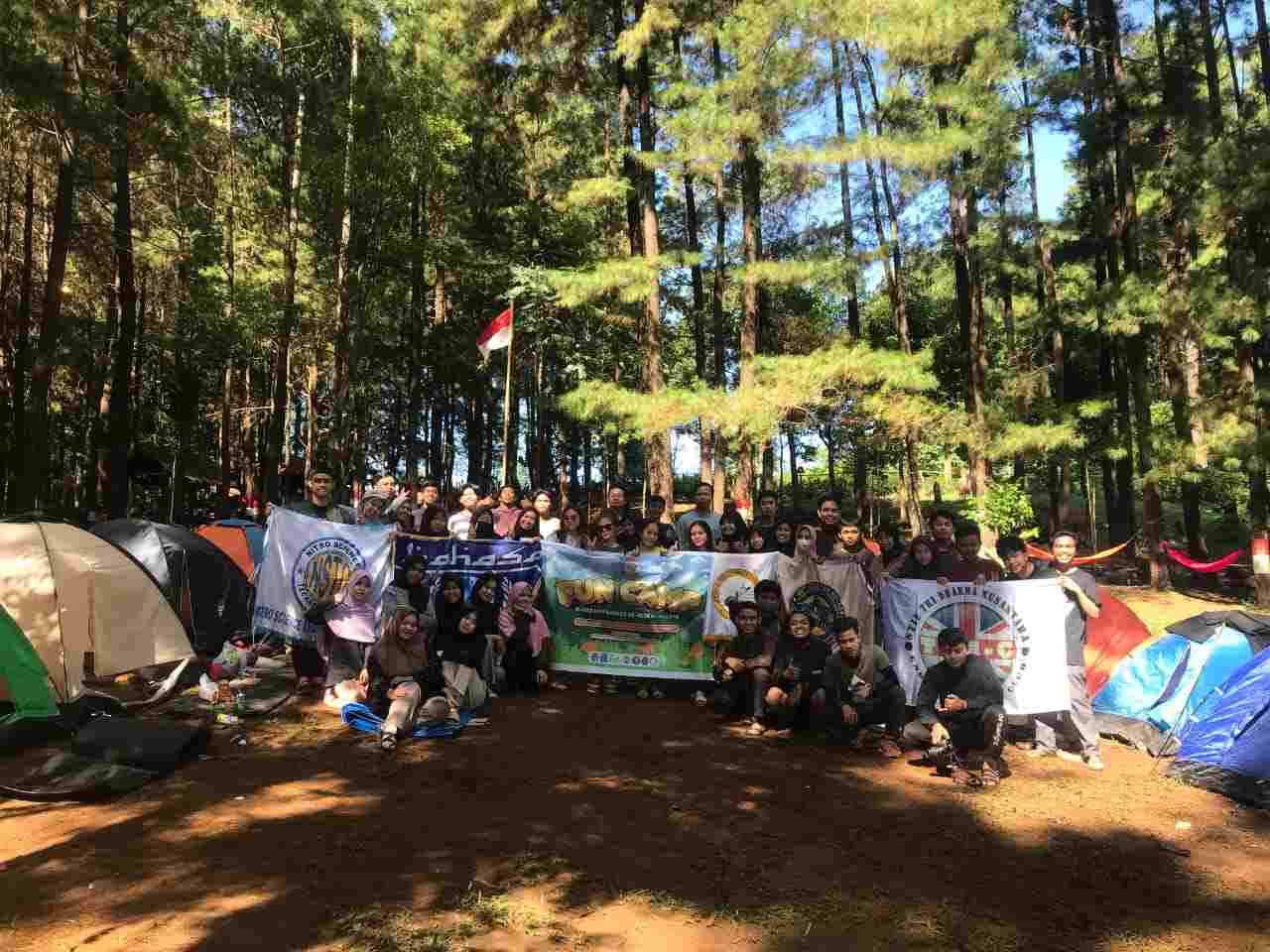 Perkuat Silaturahmi, UKM Bahasa se Kota Makassar Gelar Fun Camp