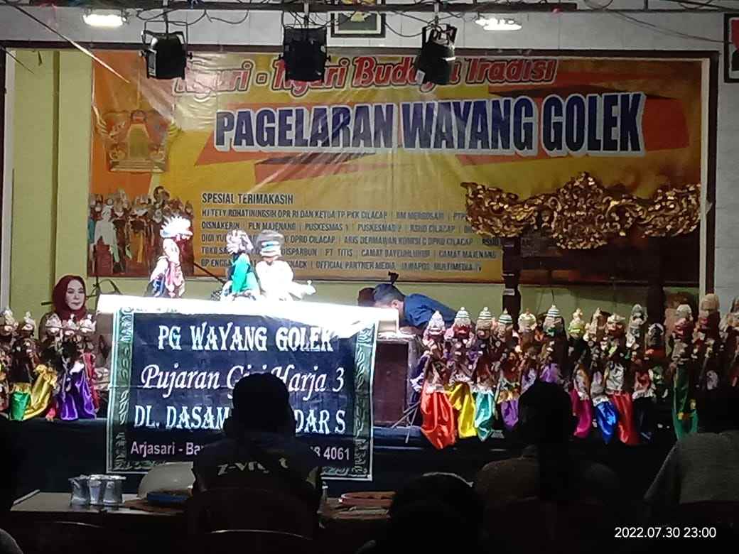 Pagelaran Wayang Golek di Balai Desa Panulisan Kecamatan Dayeuhluhur Kabupaten Cilacap