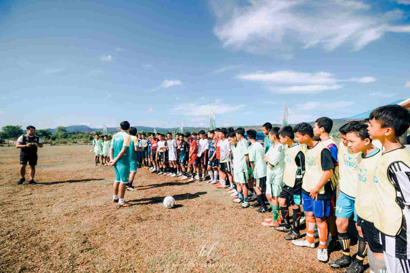 Dua Mantan Pemain PSM Beri Pelatihan Singkat Sepakbola di Morowali
