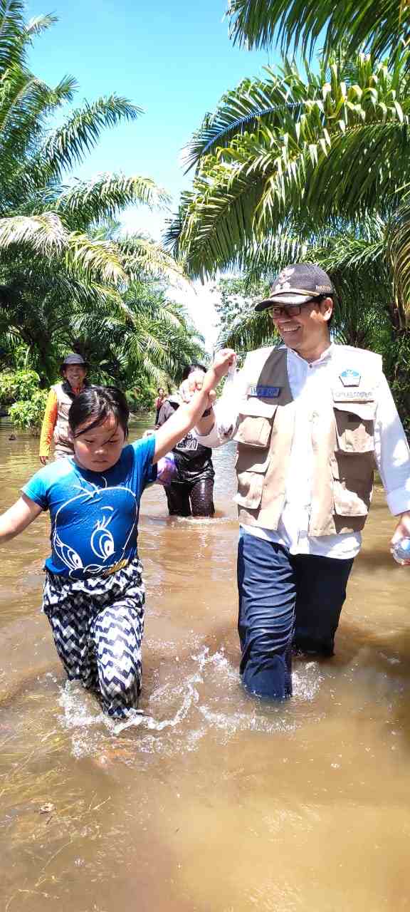 Intensitas Hujan Tinggi Buat Sungai Rongkong Meluap