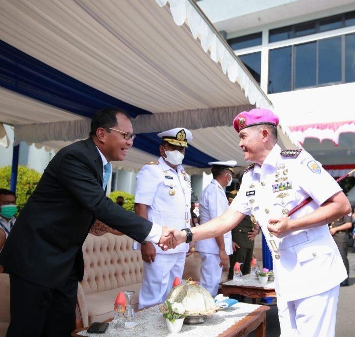 Wali Kota Makassar Hadiri Sertijab Komandan Lantamal VI Makassar