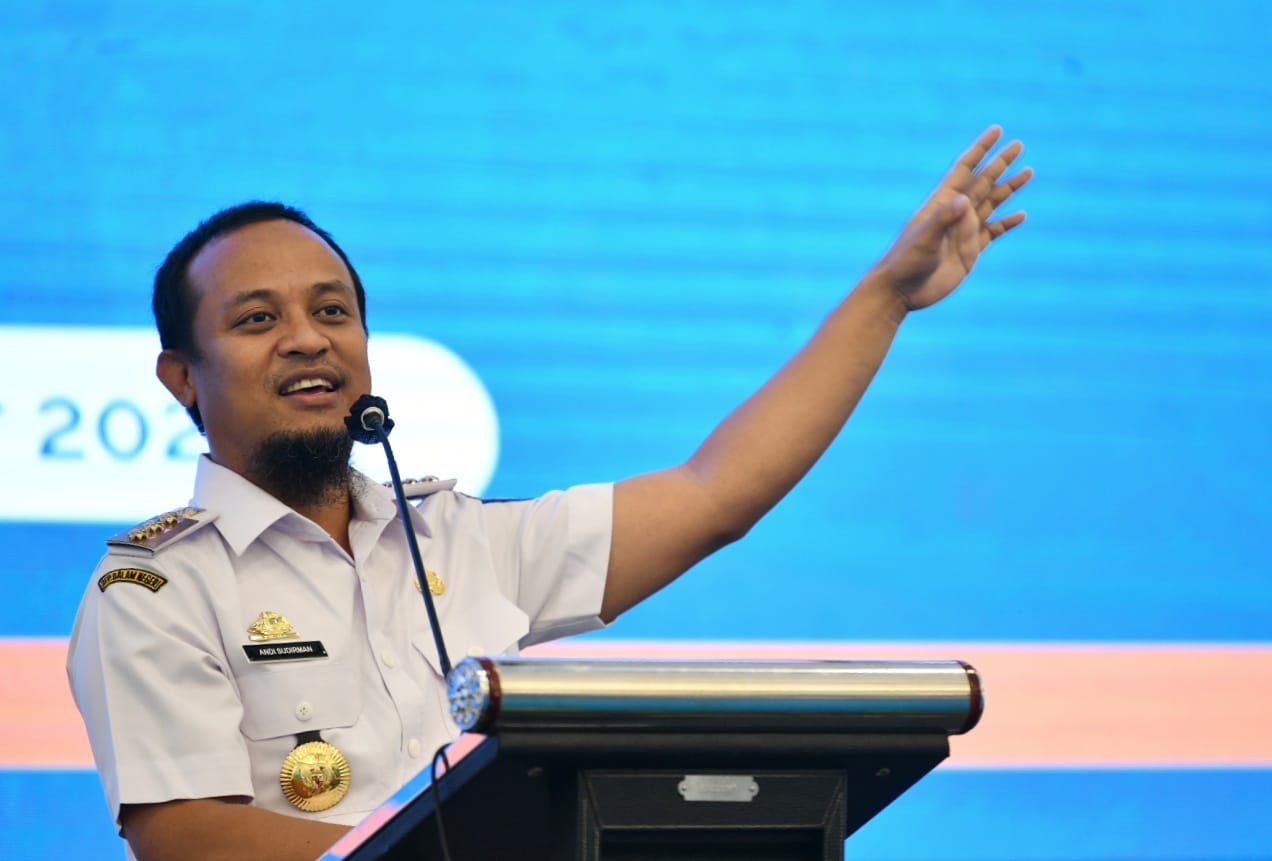 Gubernur Sulsel Apresiasi Regsosek 2022 yang Libatkan 14 Ribu Petugas