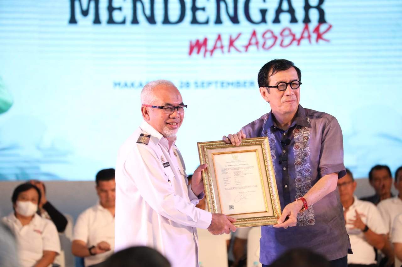 Wakil Bupati Bantaeng, H Sahabuddin terima sertifikat Hak IG Kopi Bantaeng