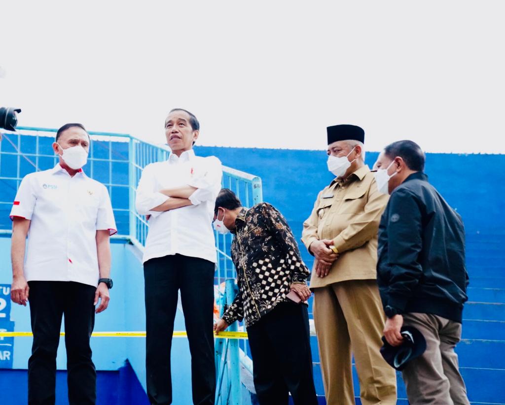 Presiden Jokowi Tinjau Stadion Kanjuruhan