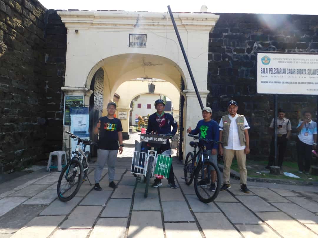 Pria Asal Kalimantan akan Naik Sepeda ke Mekah