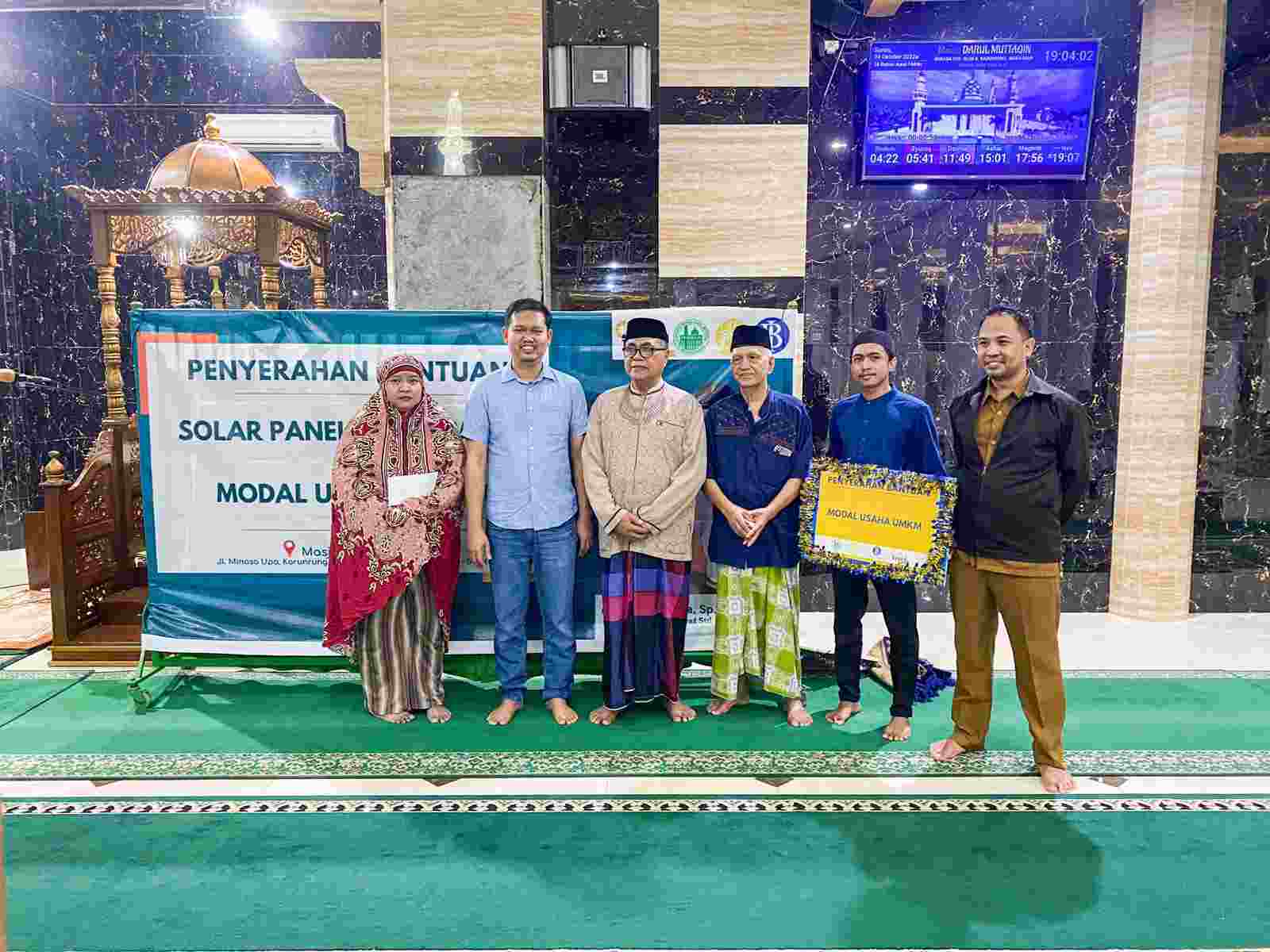 ISYEF Sulsel Berikan Bantuan Solar Panel di Masjid Darul Muttaqin