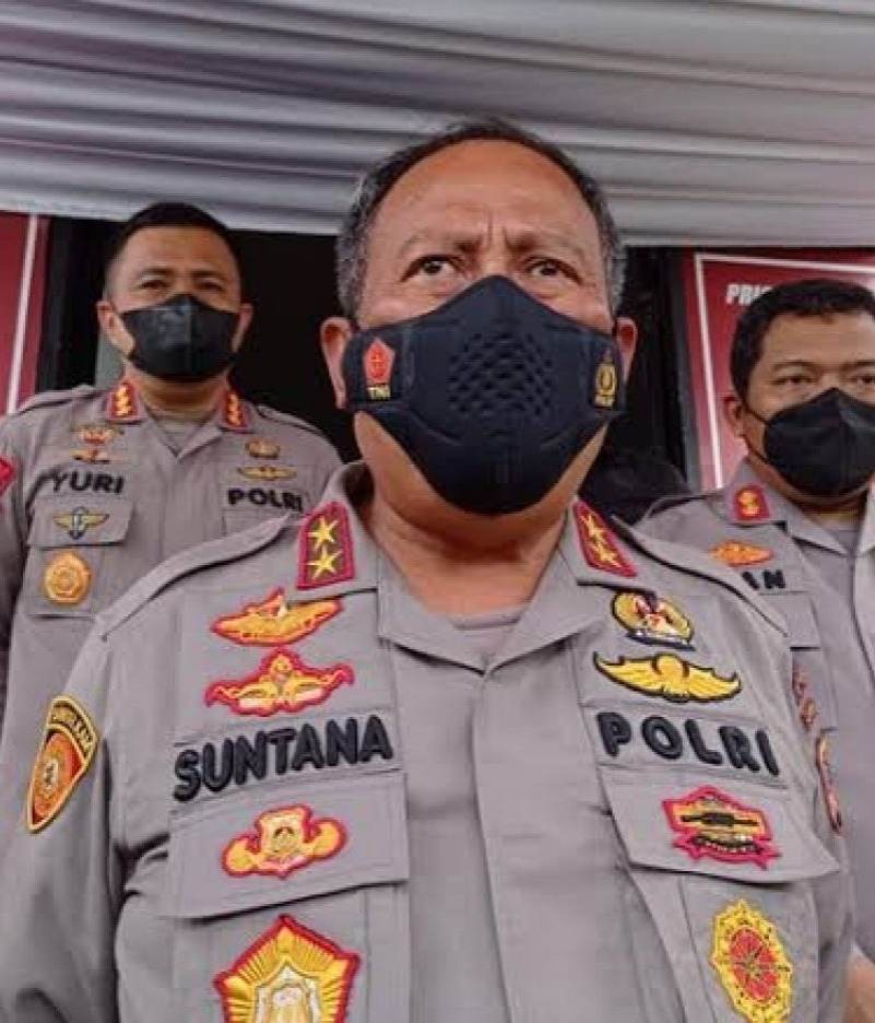 Kapolda Jabar Irjen Pol Sutana Menjelaskan ada 11 korban dalam aksi bom bunuh diri di Polsek Astana Anyar Bandung