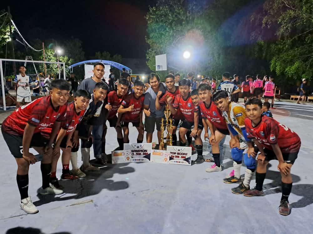 SMAN 1 Enrekang Raih Juara Futsal se-SulSelBar, Kapten: Berkat Support