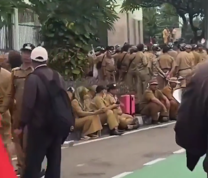 Demo Kepala Desa di Gedung DPR RI Senayan, Jakarta / Istimewa