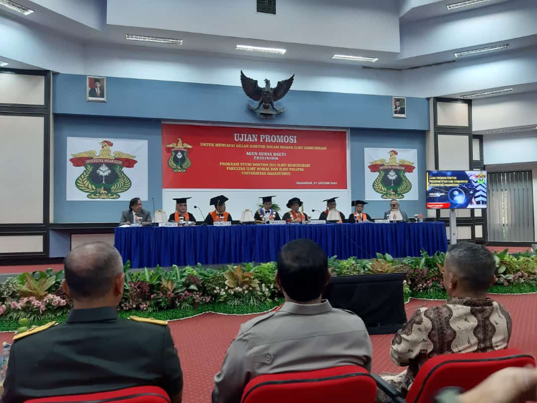 Sidang promosi doktor Mayjen TNI Purn. Agus Surya Bakti di kampus Unhas. (Foto: Ist.)