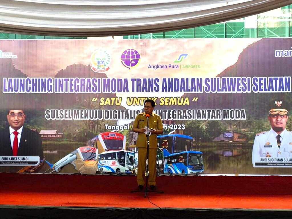 Penjabat Sekda Sulsel, Andi Aslam Patonangi saat peluncuran Moda Trans Andalan. (Dok/Pemprov Sulsel).
