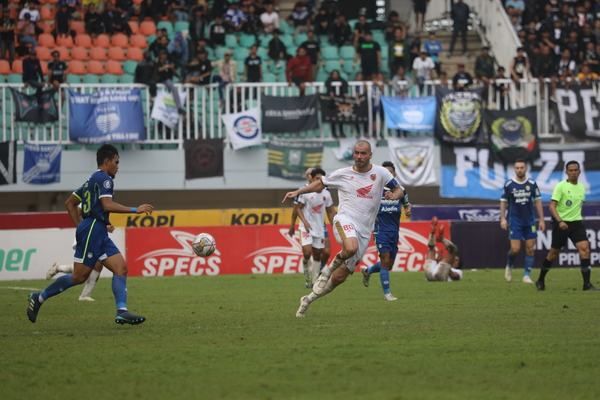 Laga lanjutan Liga 1 2022/2023, Persib Bandung vs PSM Makassar. Skor 1-2 untuk keunggulan PSM. (Dok/PSM Makassar).