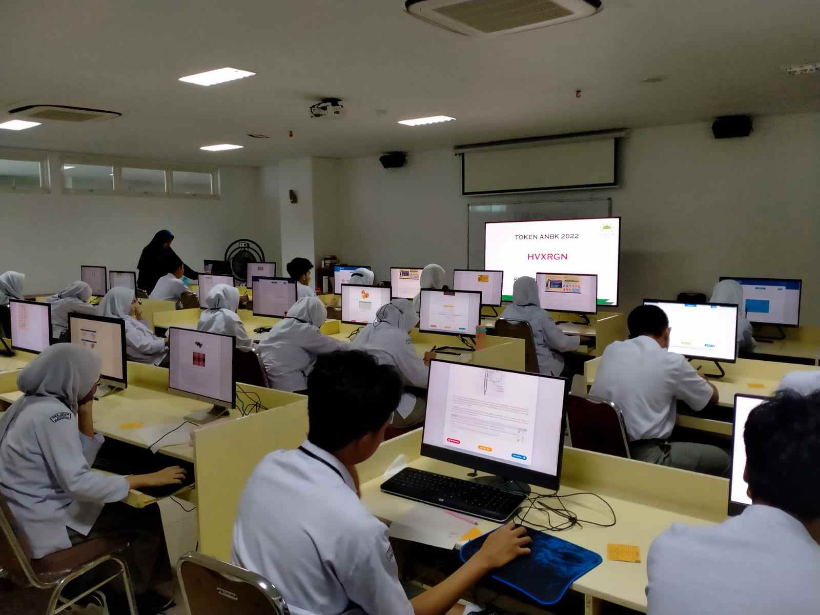 Rapor Pendidikan 2023 SMA Islam Athirah 1 Makassar Capai Predikat Peringkat Atas
