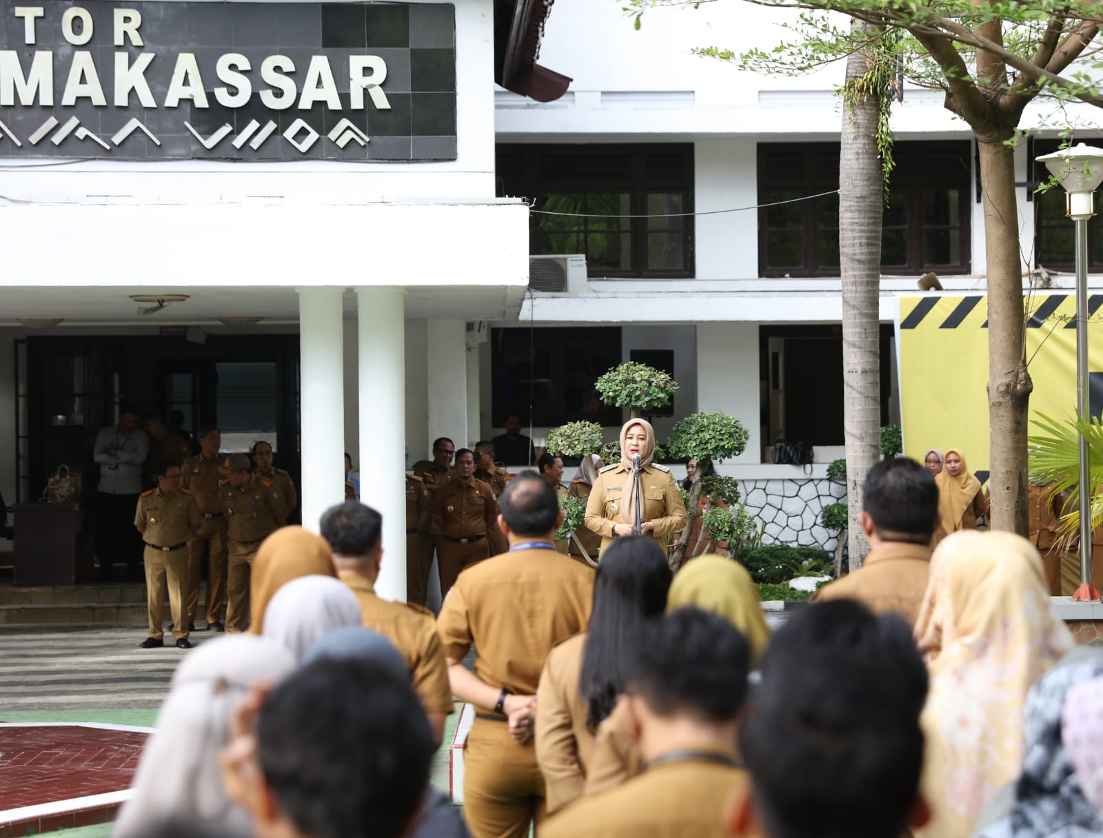Pimpin Apel Pagi, Wawali Kota Makassar ASN Sampaikan Beberapa Arahan