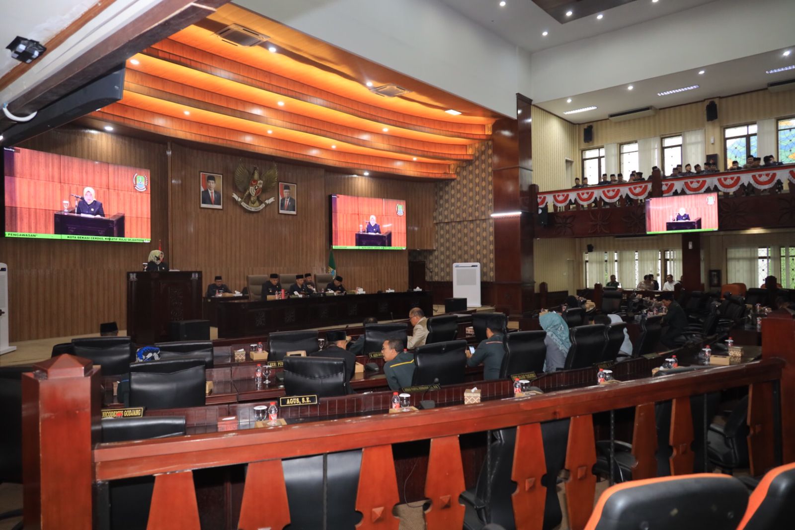 Rapat Paripurna DPRD Kota Bekasi, Persetujuan Ranperda jadi Perda