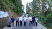 Gubernur Sulawesi Selatan, Andi Sudirman Sulaiman meresmikan Peningkatan Jalan Ruas Bonglo - Pantilang, Kecamatan Bastem Utara, Kabupaten Luwu, Rabu 30 Agustus 2023.
