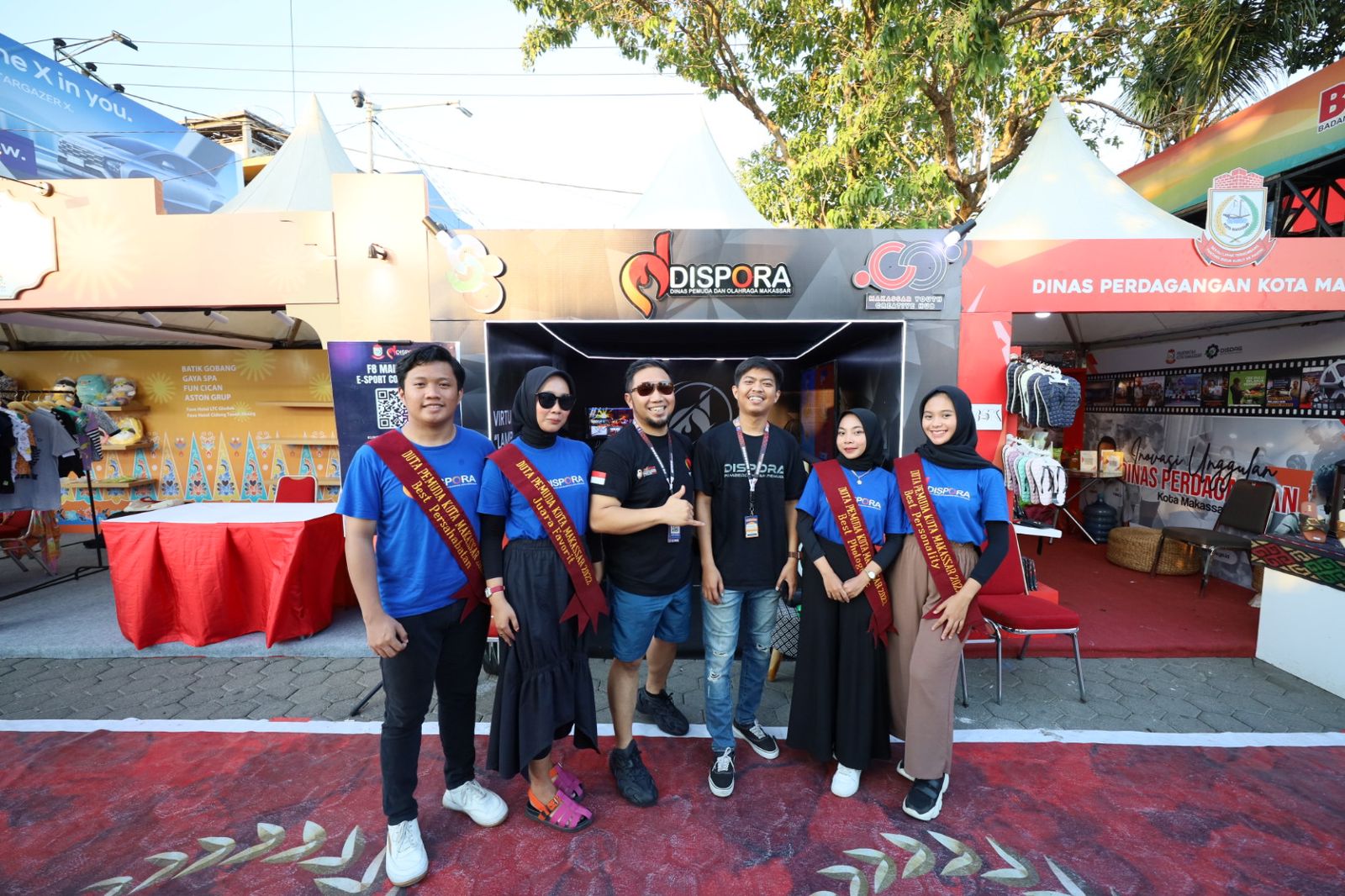 Dinas Pemuda dan Olahraga (Dispora) Kota Makassar menyediakan fasilitas bermain games tradisional berteknologi Virtual Reality (VR) dan Augmented Reality (AR) di Makassar Festival F8