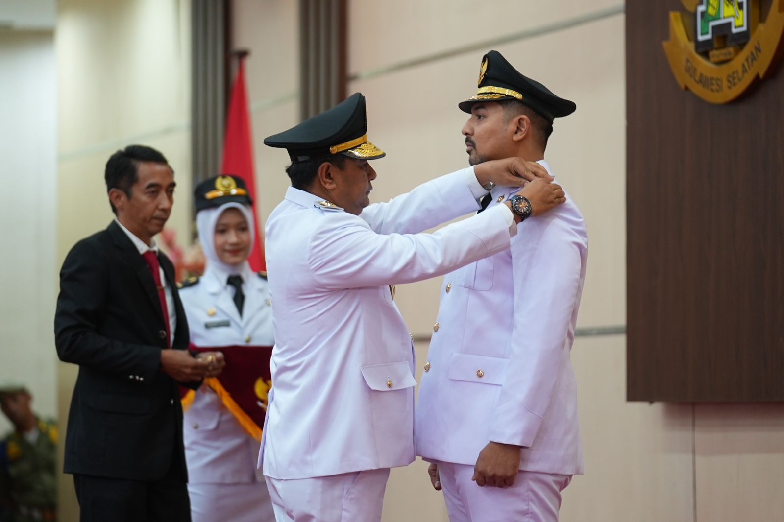 Pj Gubernur Sulsel Lantik Akbar Laluasa Jadi Wakil Bupati Luwu Timur.