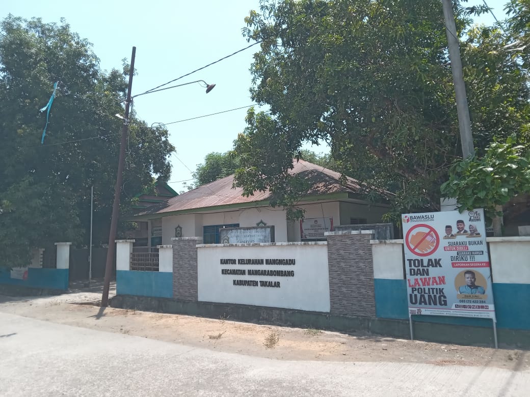 Staf Kelurahan Mangadu Angkat Suara Terkait Seteru dengan Warga.