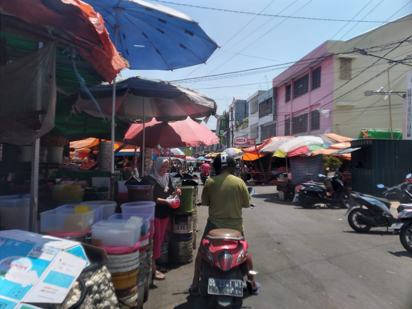 Pasar Terong, Kota Makassar. (Foto: Rakyat.News/Andi Tenri Wulan Syam).