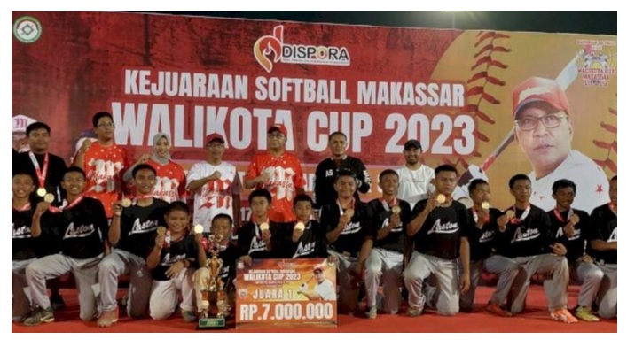 Skuad Softball Dinas PU Makassar Juara Softball Makassar Wali Kota Cup 2023.