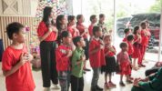 Anak Panti Titipan Kasih Rasakan Kehangatan Natal Bersama Mercure Makassar Nexa Pettarani.