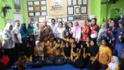 Dampingi Menteri PPPA, Ketua DWP Makassar Tinjau Aktivitas Kelompok Wanita Nelayan