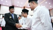 PJ Gubernur Bahtiar Baharuddin Lantik Pengurus Masjid Pemprov Sulsel