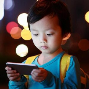 Kominfo Usulkan Regulasi Child Online Protection, Rencana Rilis Juli. (Istockphoto/Real444).
