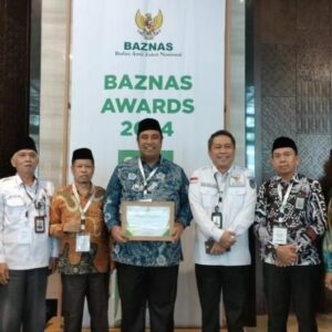 Bupati Maros Dapat Penghargaan Baznas Award 2024